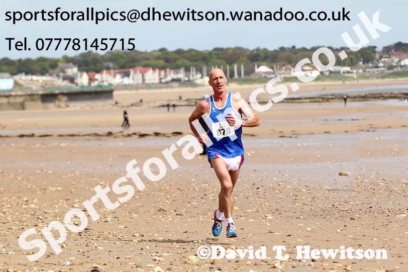 Pier to Pier, South Shields to Roker. Photo: David T. Hewitson/Sports for All Pics